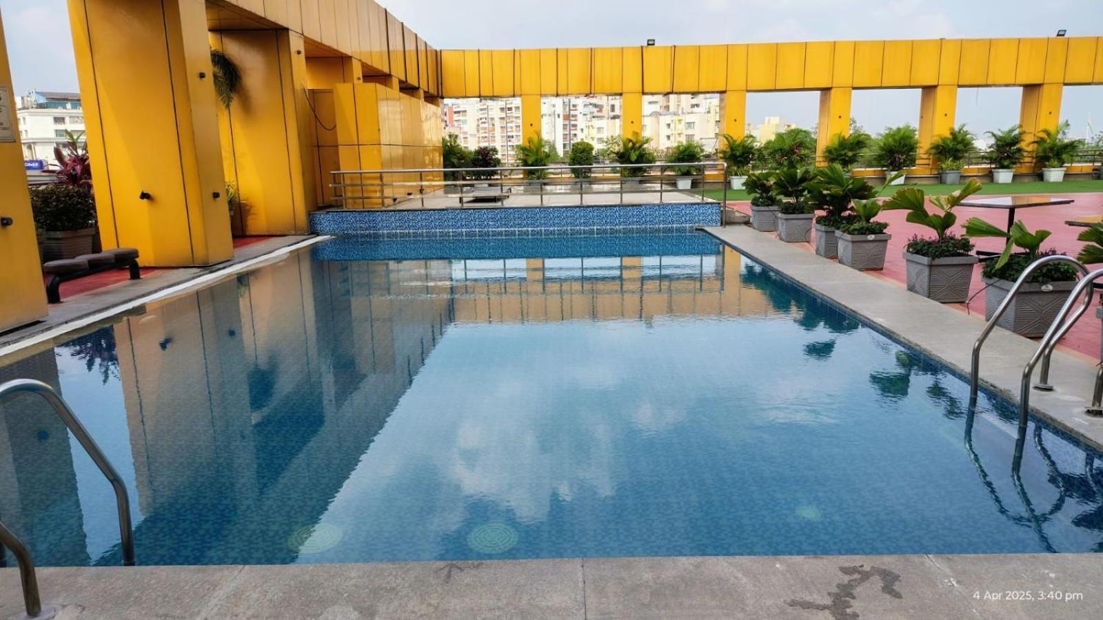 Hotel The Plaza Hyderabad Exterior photo